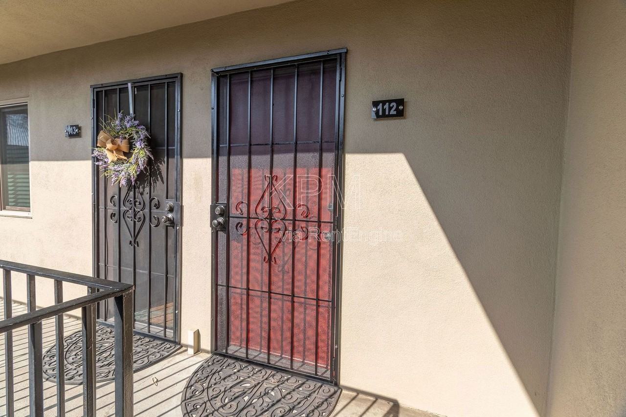 843 N Yosemite St #112 - Photo 2 of 15