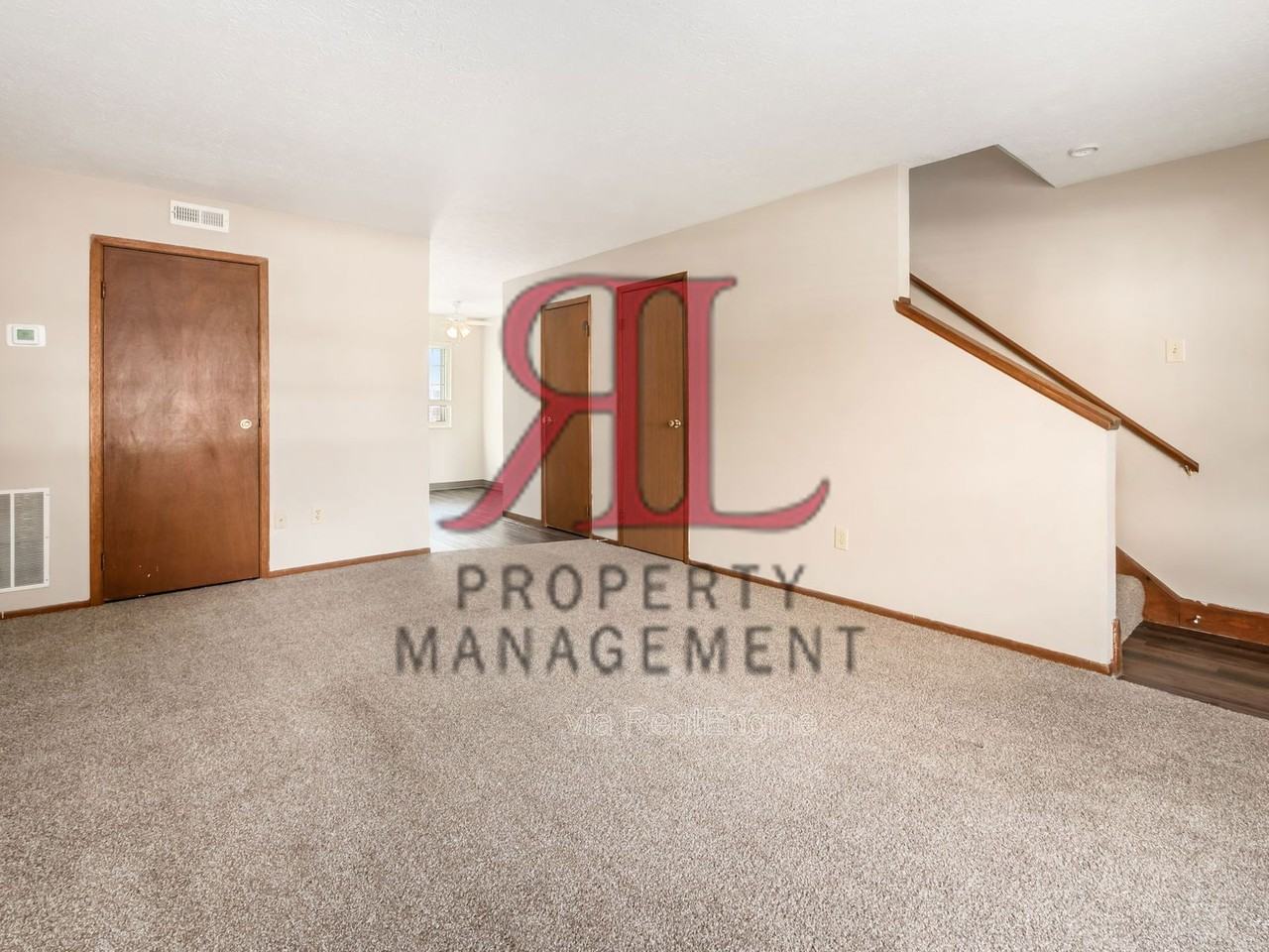 5496 Kenneylane Blvd - Photo 6 of 22