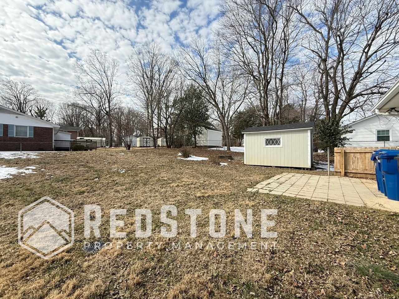 136 Westview Dr - Photo 2 of 29