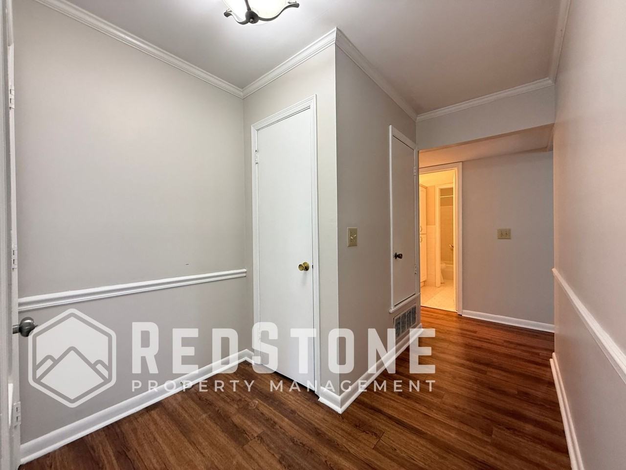 136 Westview Dr - Photo 6 of 29