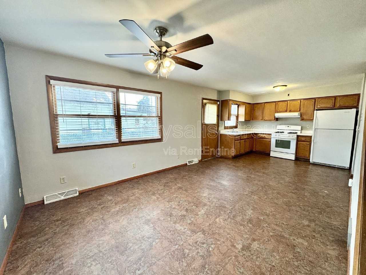 666 Illinois Ave #A - Photo 6 of 23