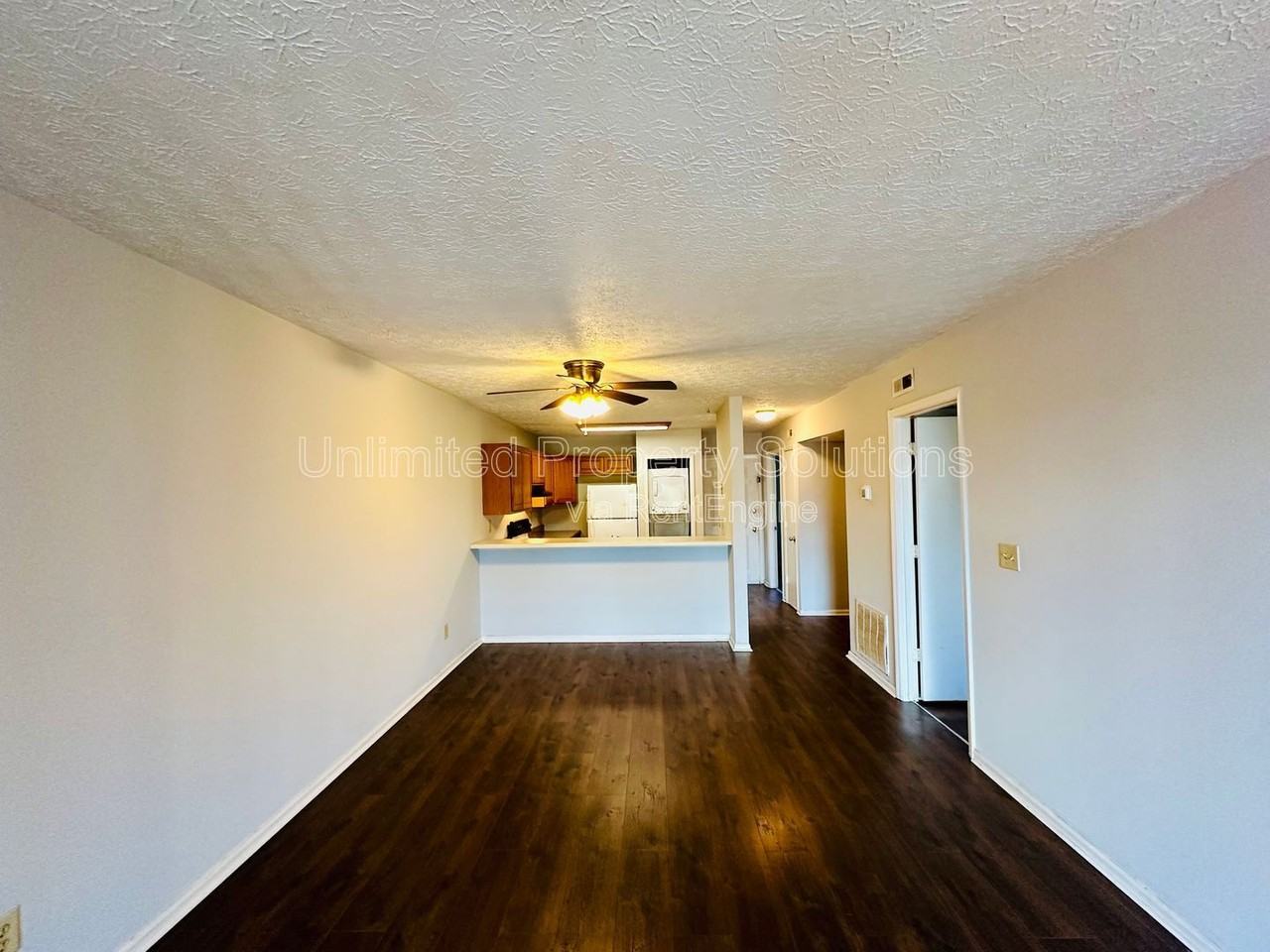 203 Sunn Aire Ct #C - Photo 3 of 15