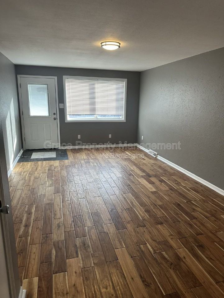 13669 E Nevada Ave - Photo 2 of 17