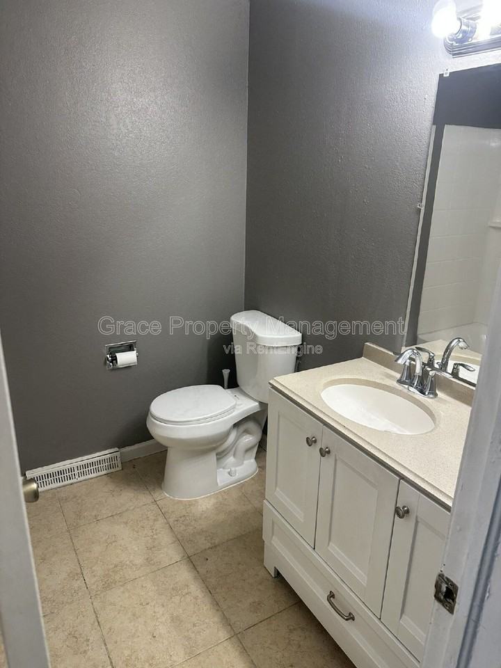 13669 E Nevada Ave - Photo 6 of 17