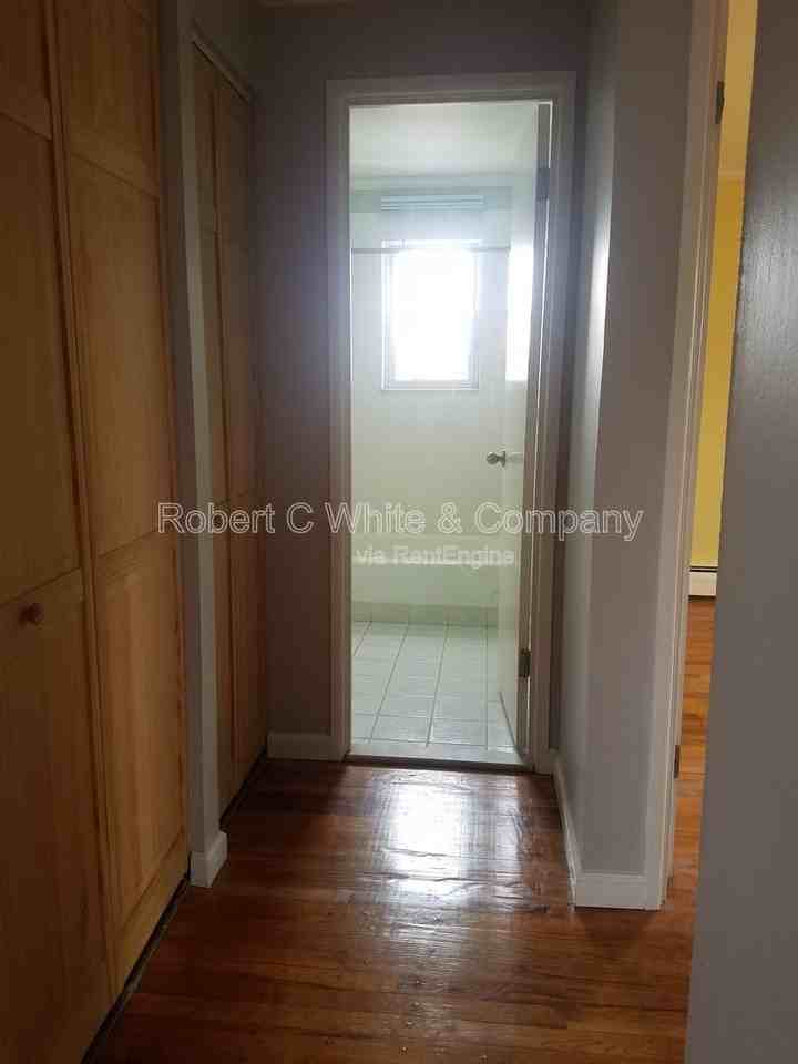 10 Colonial Ct - Photo 6 of 11