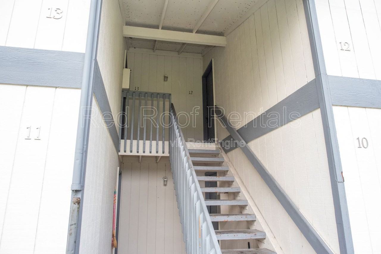 3411 92nd St S #12 - Photo 4 of 22