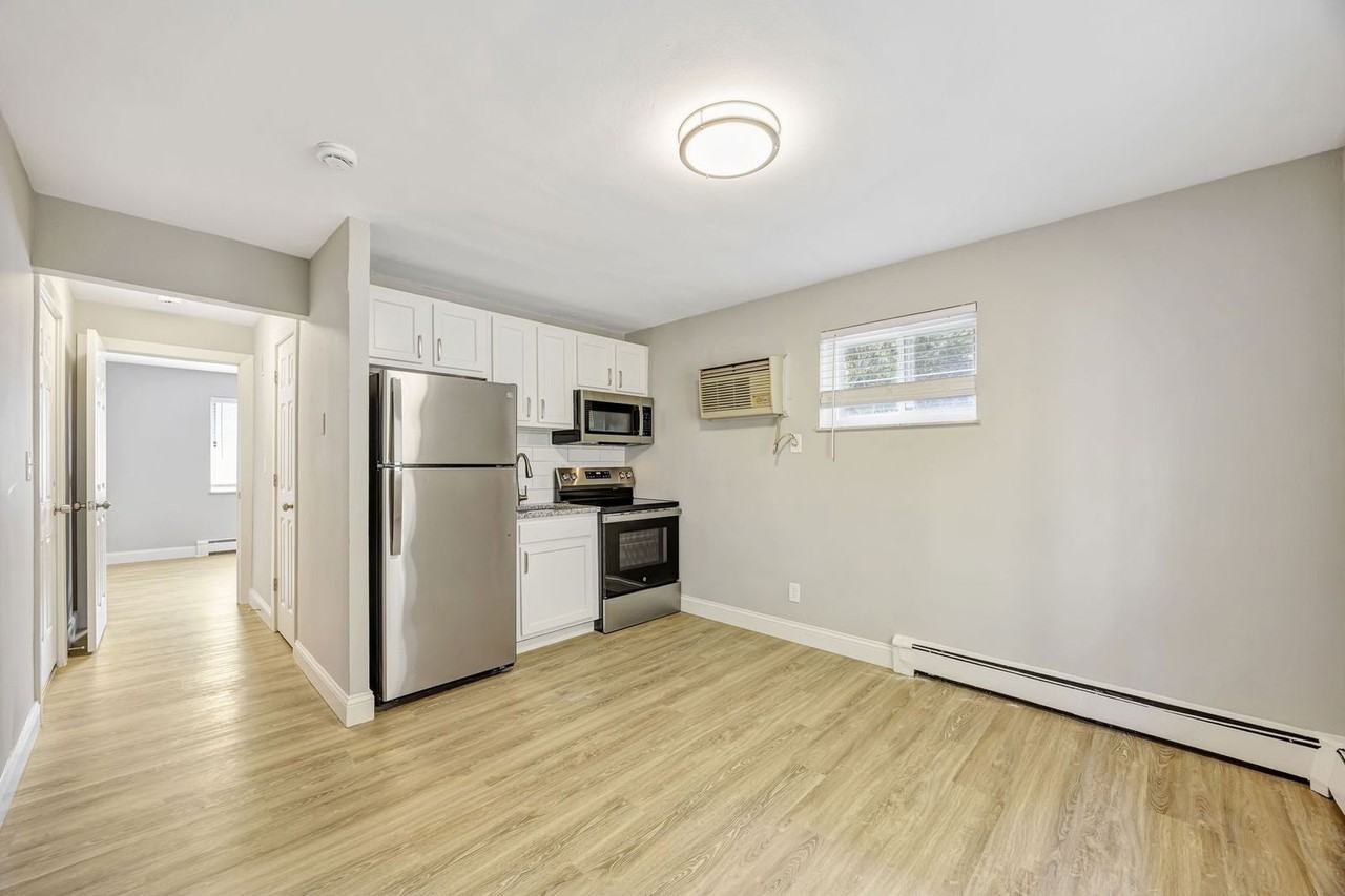 5276 Montgomery Rd #3 - Photo 4 of 11