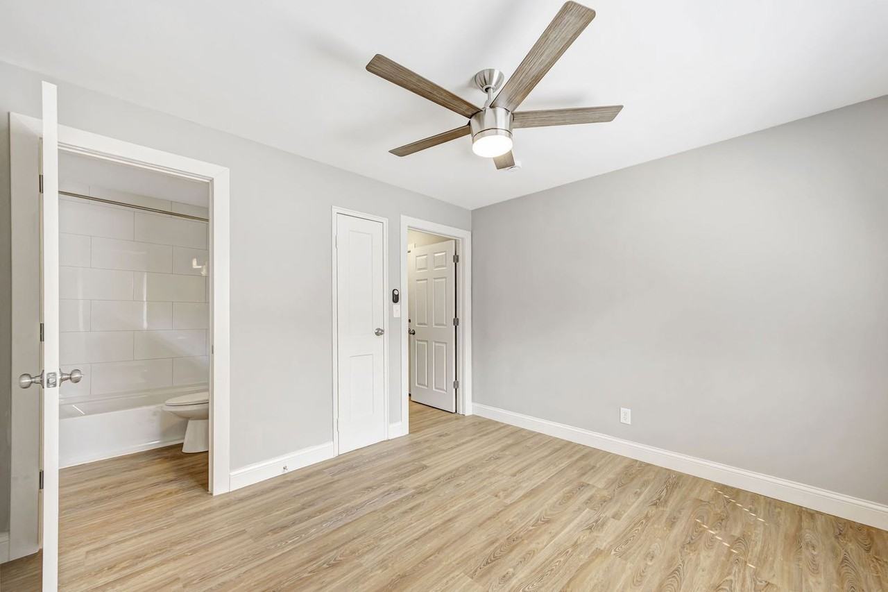 5276 Montgomery Rd #3 - Photo 7 of 11