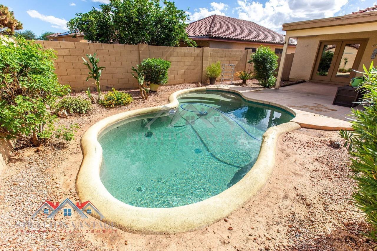 15792 W Port Au Prince Ln - Photo 2 of 44