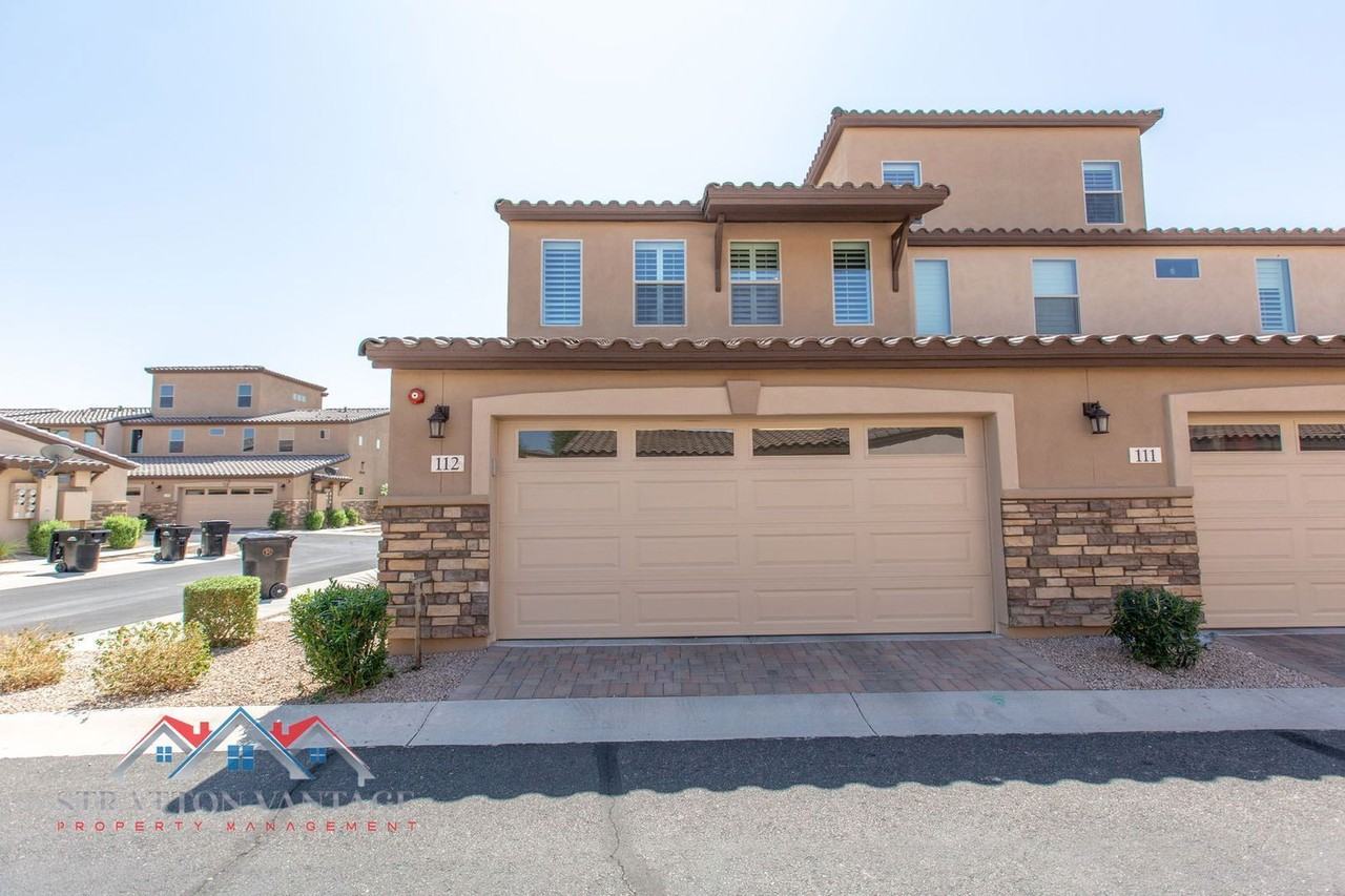 2821 S Skyline #112 - Photo 5 of 46