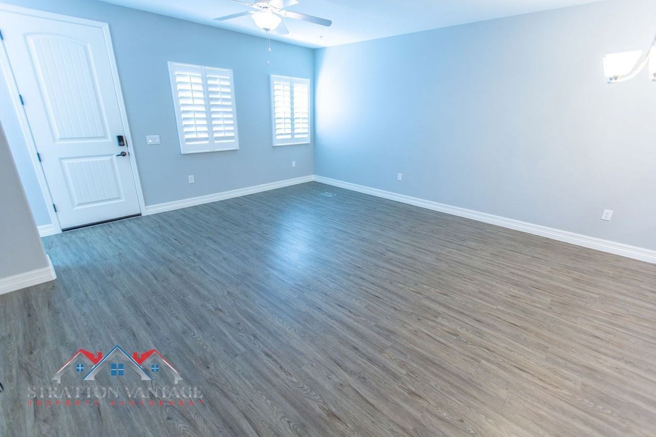 2821 S Skyline #112 - Photo 6 of 46