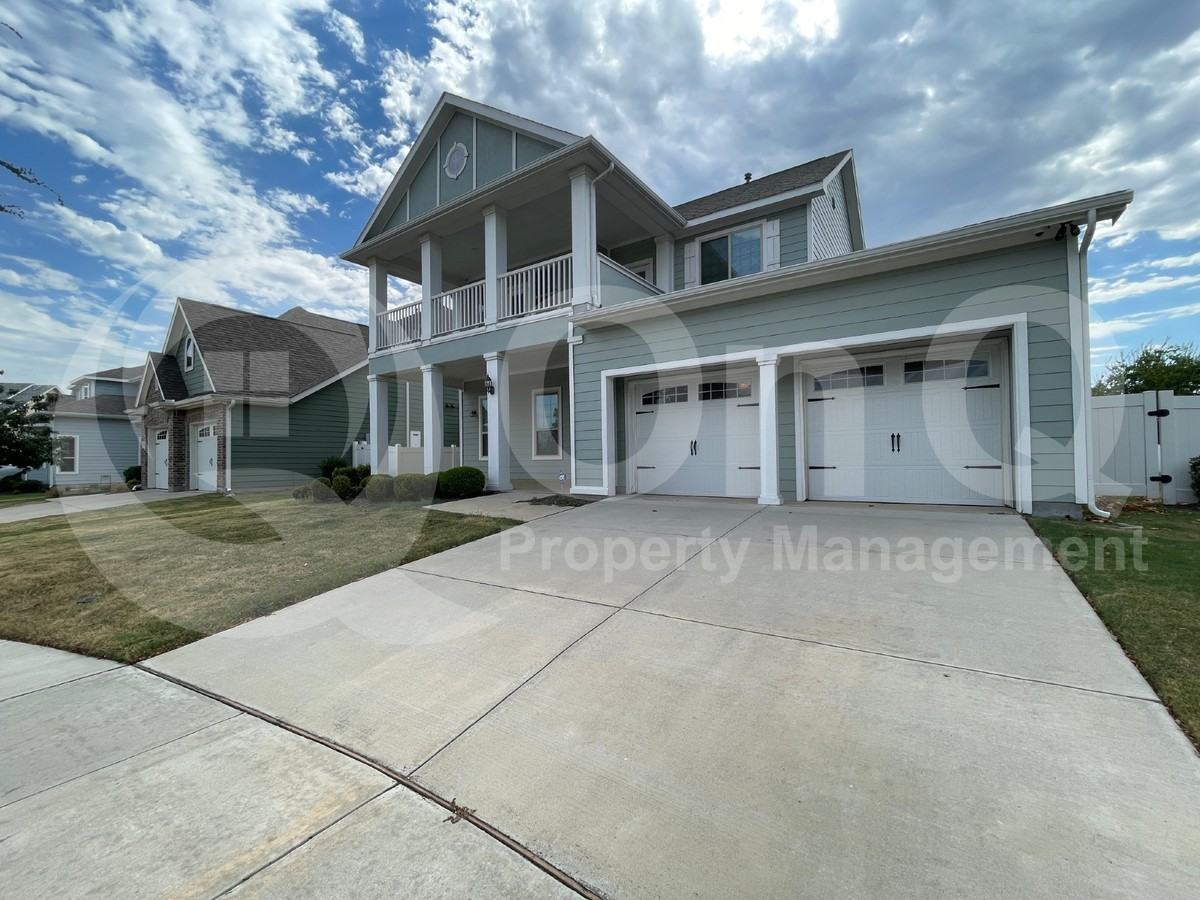 2013 State St - Photo 2 of 21