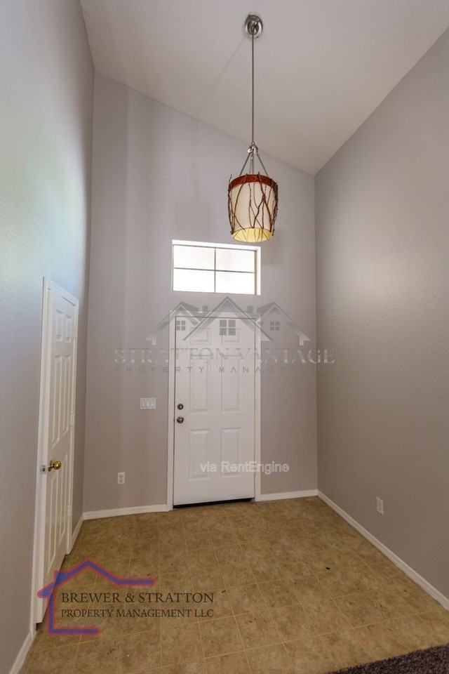 21731 W Pima St - Photo 7 of 45