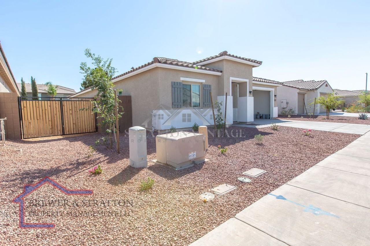 495 E Rio Pl - Photo 2 of 39