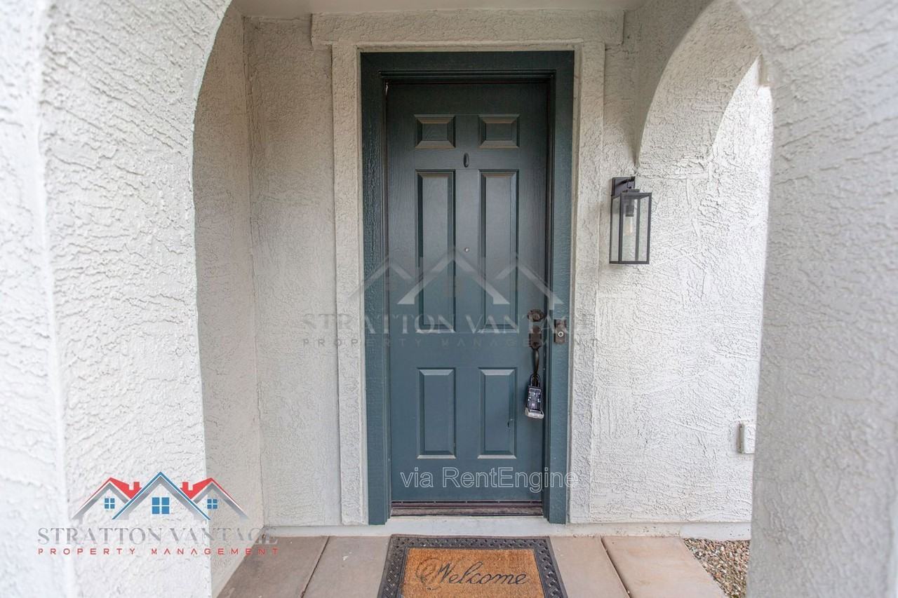 17916 N 183rd Ave - Photo 6 of 50