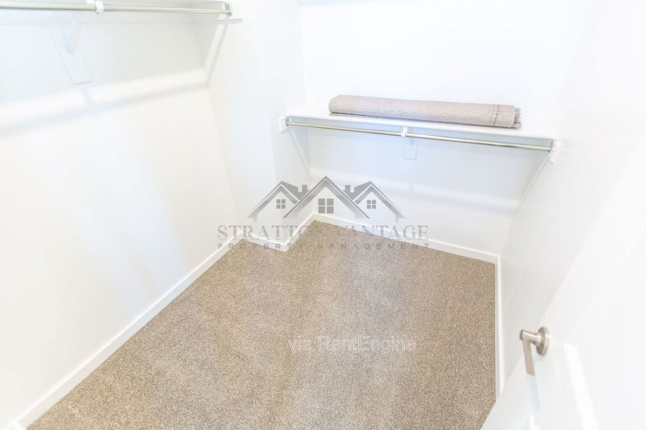 1051 W Diamondback Dr - Photo 7 of 34