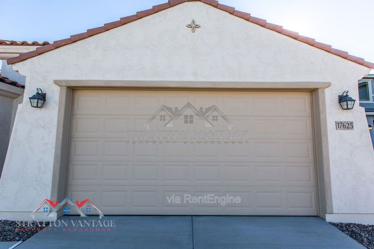 17625 W Pasadena Ave - Photo 4 of 50