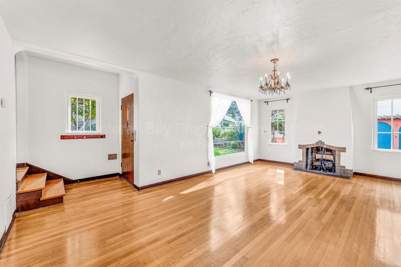 940 14th St - Photo 3 of 50