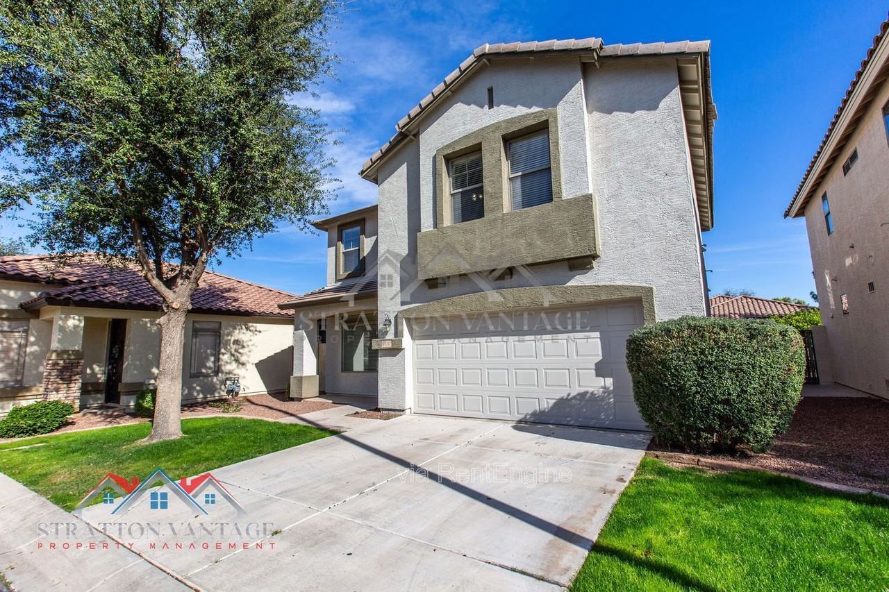 1247 S Emmett Dr - Photo 2 of 42