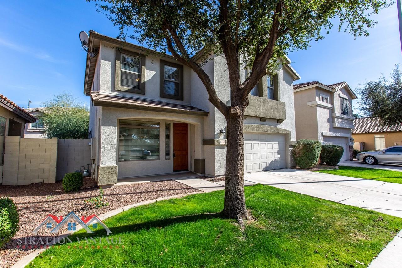 1247 S Emmett Dr - Photo 3 of 42