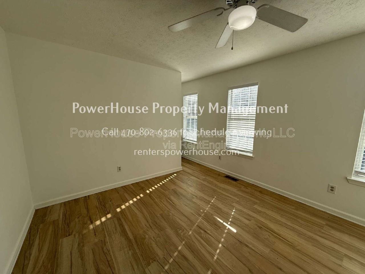 3859 Meadow Creek Dr - Photo 3 of 35