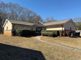 featured image of 1492 Waverly Way #B2