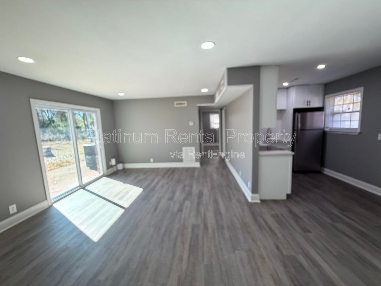 1492 Waverly Way #B2 - Photo 4 of 17