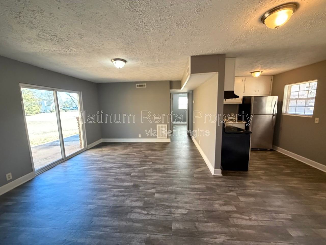 1502 Waverly Way #C2 - Photo 5 of 17