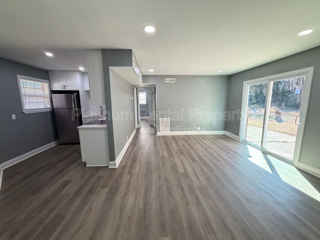 1512 Waverly Way #D1 - Photo 4 of 16