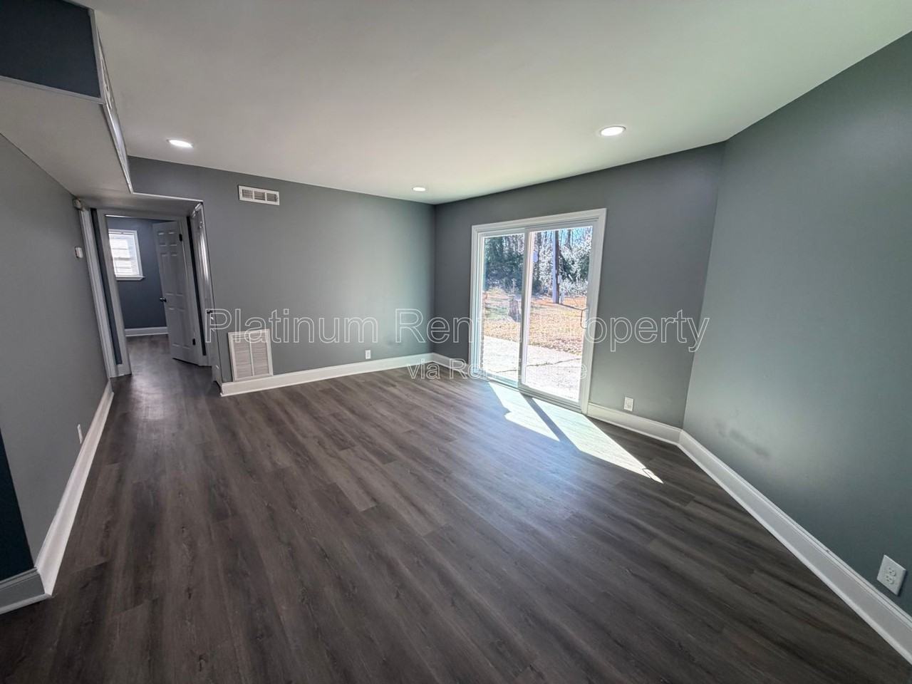 1512 Waverly Way #D1 - Photo 5 of 16