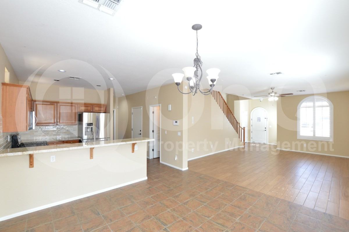 16614 N 49th Way - Photo 5 of 26