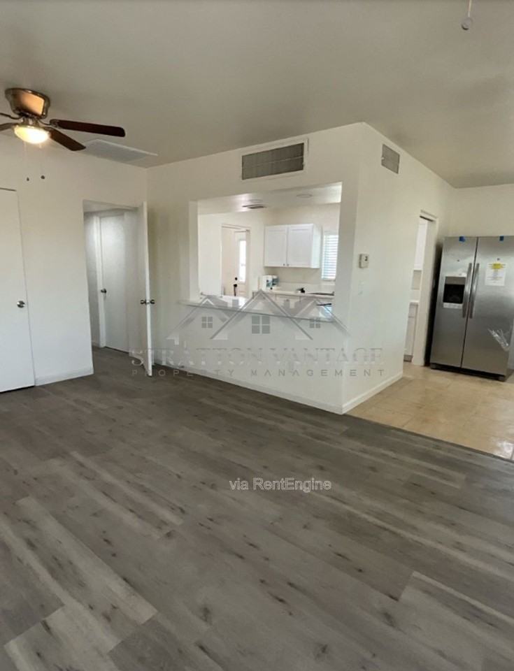 2556 S Noble St - Photo 6 of 9