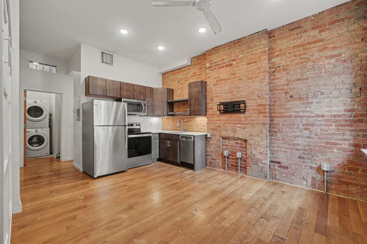 26 E 14th St #103 - Photo 2 of 11