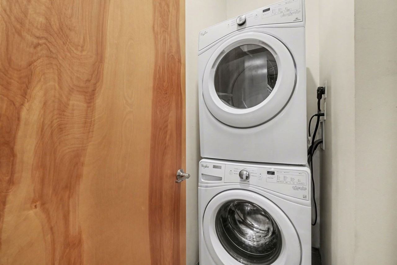 26 E 14th St #103 - Photo 5 of 11