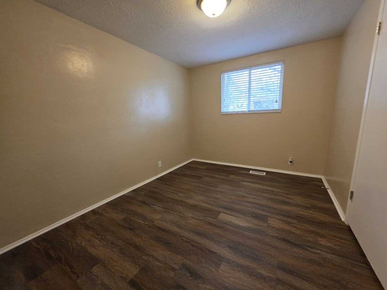 3175 Sw; #A - Photo 3 of 13