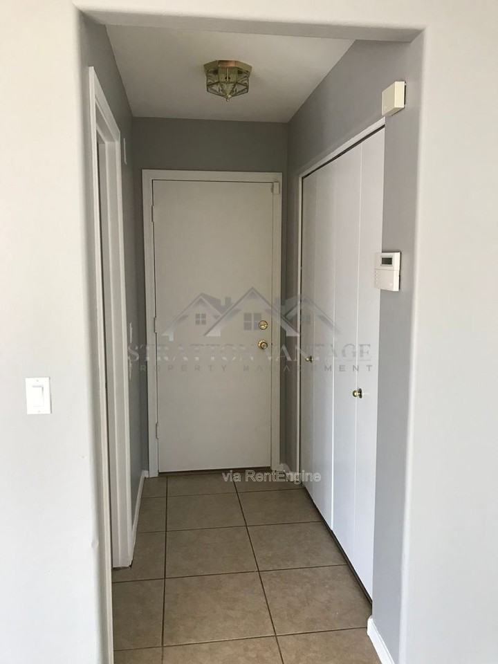 12525 W Rosewood Ln - Photo 6 of 18