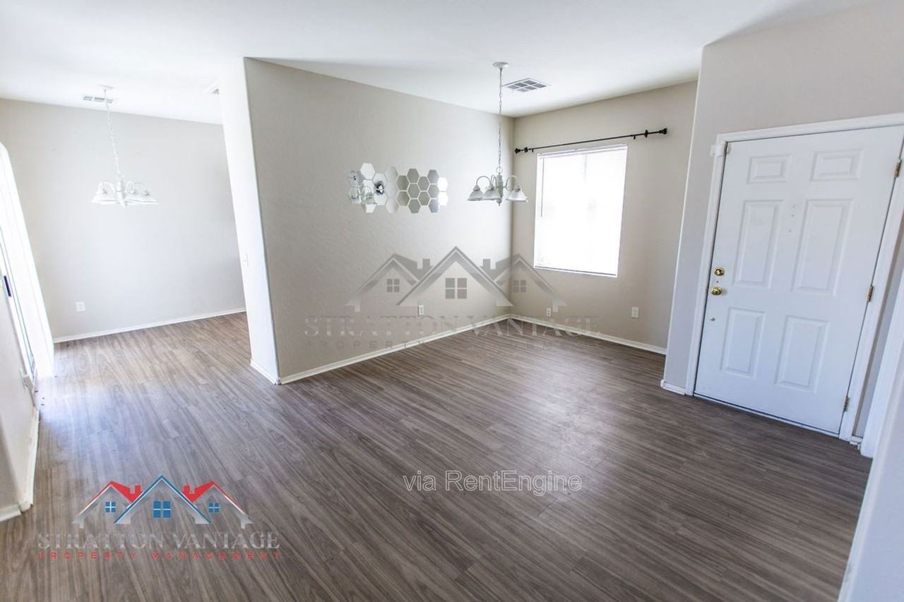 2185 N Mosley Dr - Photo 6 of 44