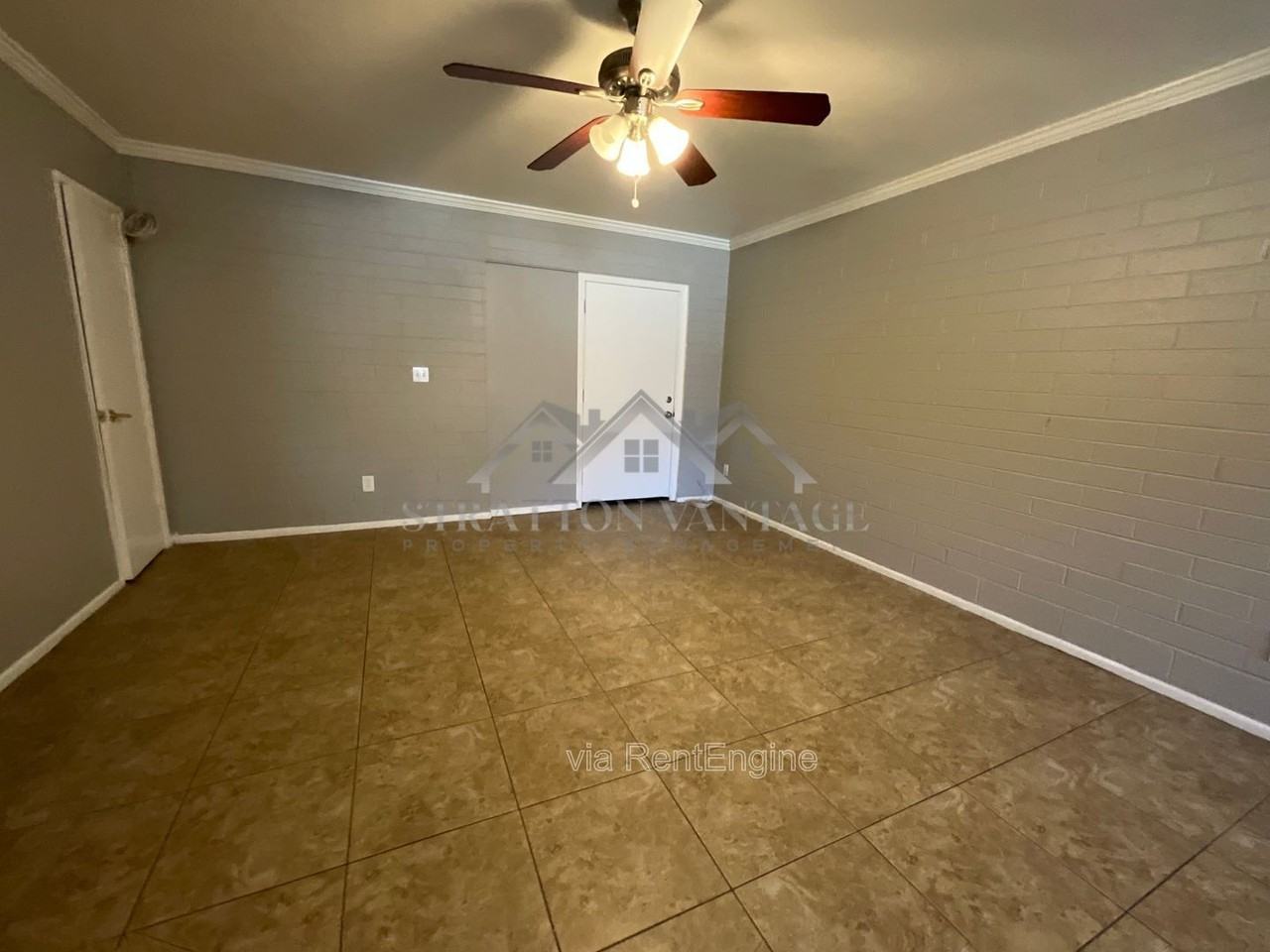 810 E Colter St #44 - Photo 4 of 10