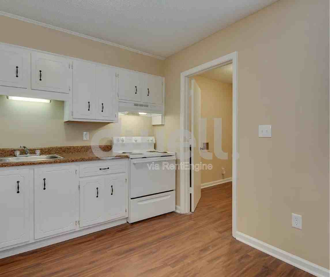 3508 Woodlake Rd #A - Photo 5 of 12