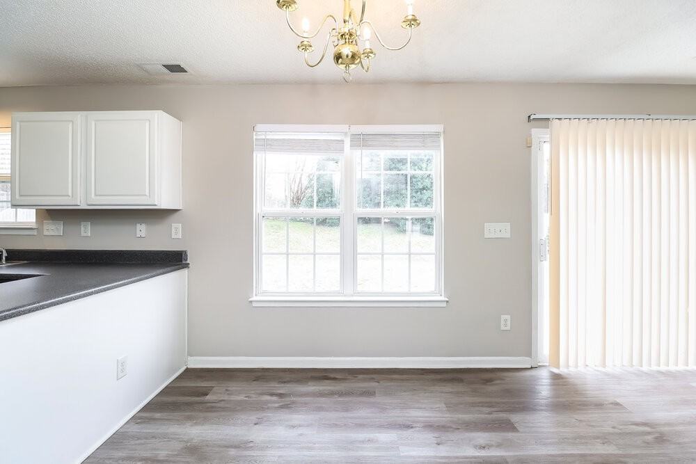 9612 Ashlyn Elizabeth Ct - Photo 7 of 16