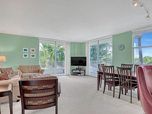 700 East Boynton Beach Boulevard #312 - Photo 7 of 9