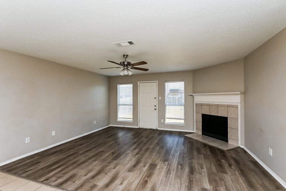 8128 Twin Oaks Trl - Photo 7 of 16