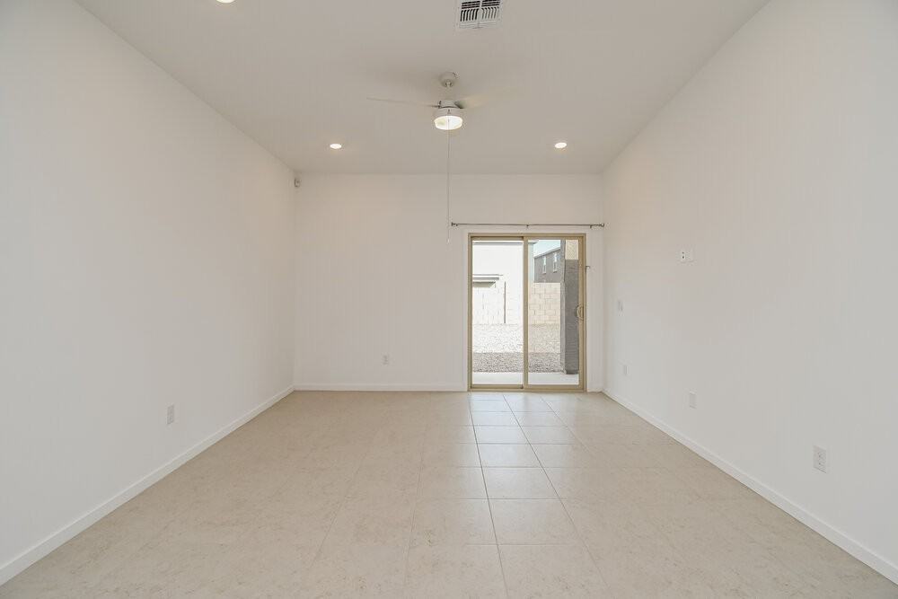 10294 W Sumullen St - Photo 5 of 16