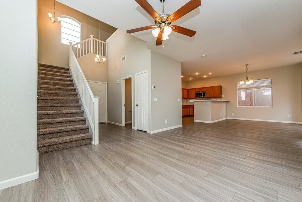 8920 Brentwood Grove Ct - Photo 5 of 17