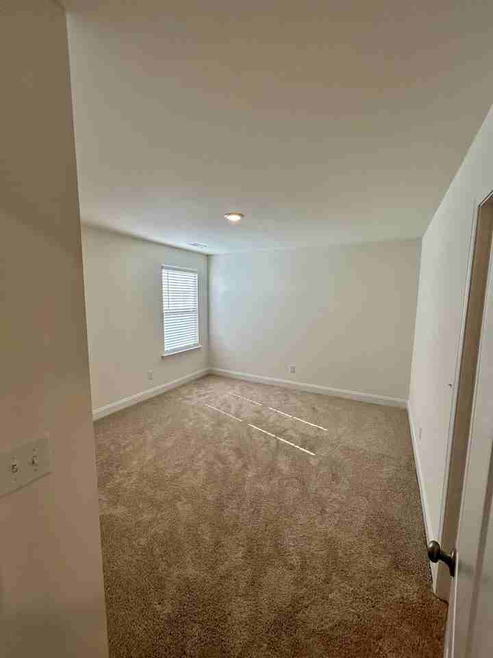 127 Victory Ln - Photo 5 of 24