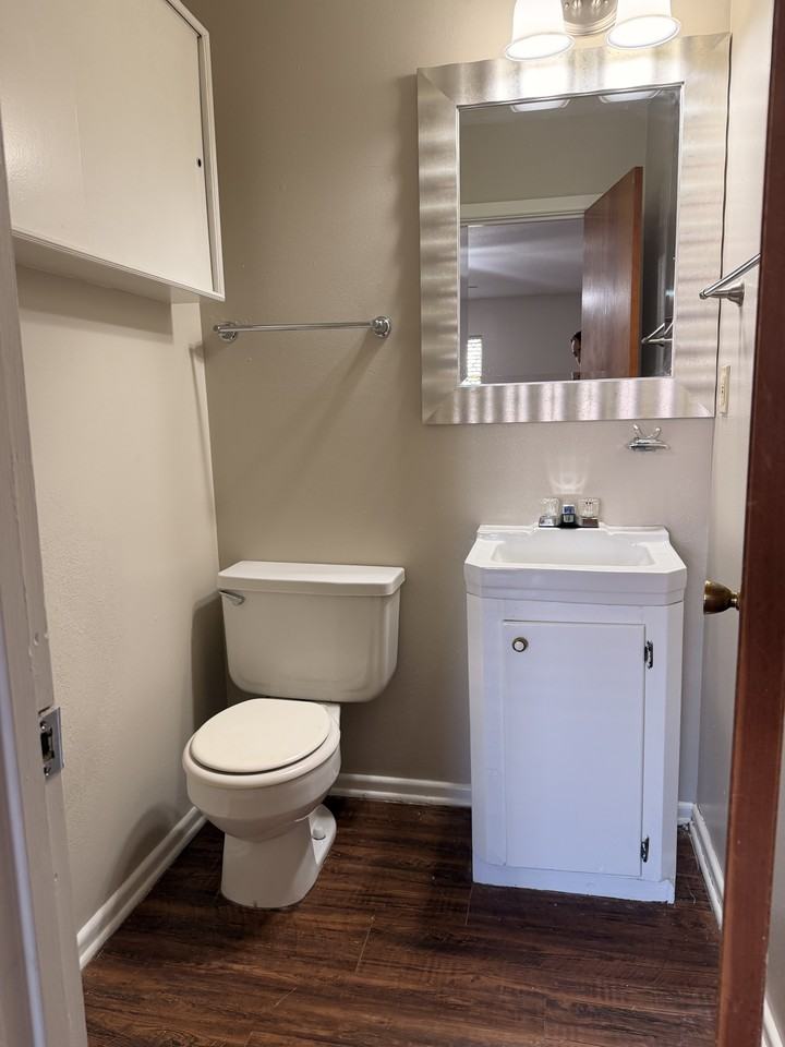 4 Desoto Cir - Photo 7 of 10