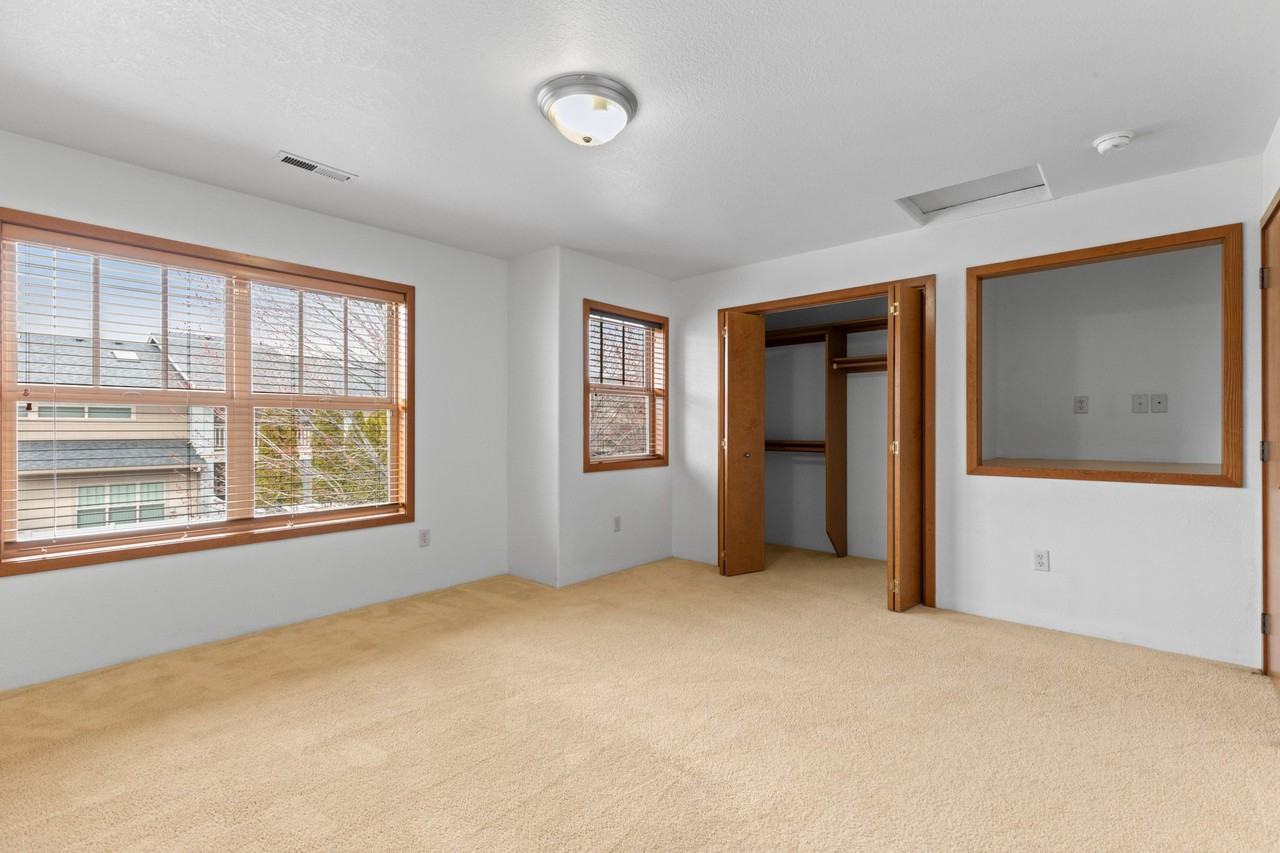 3126 Alameda St #105 - Photo 3 of 31