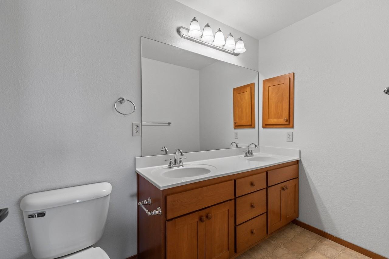 3126 Alameda St #105 - Photo 2 of 31