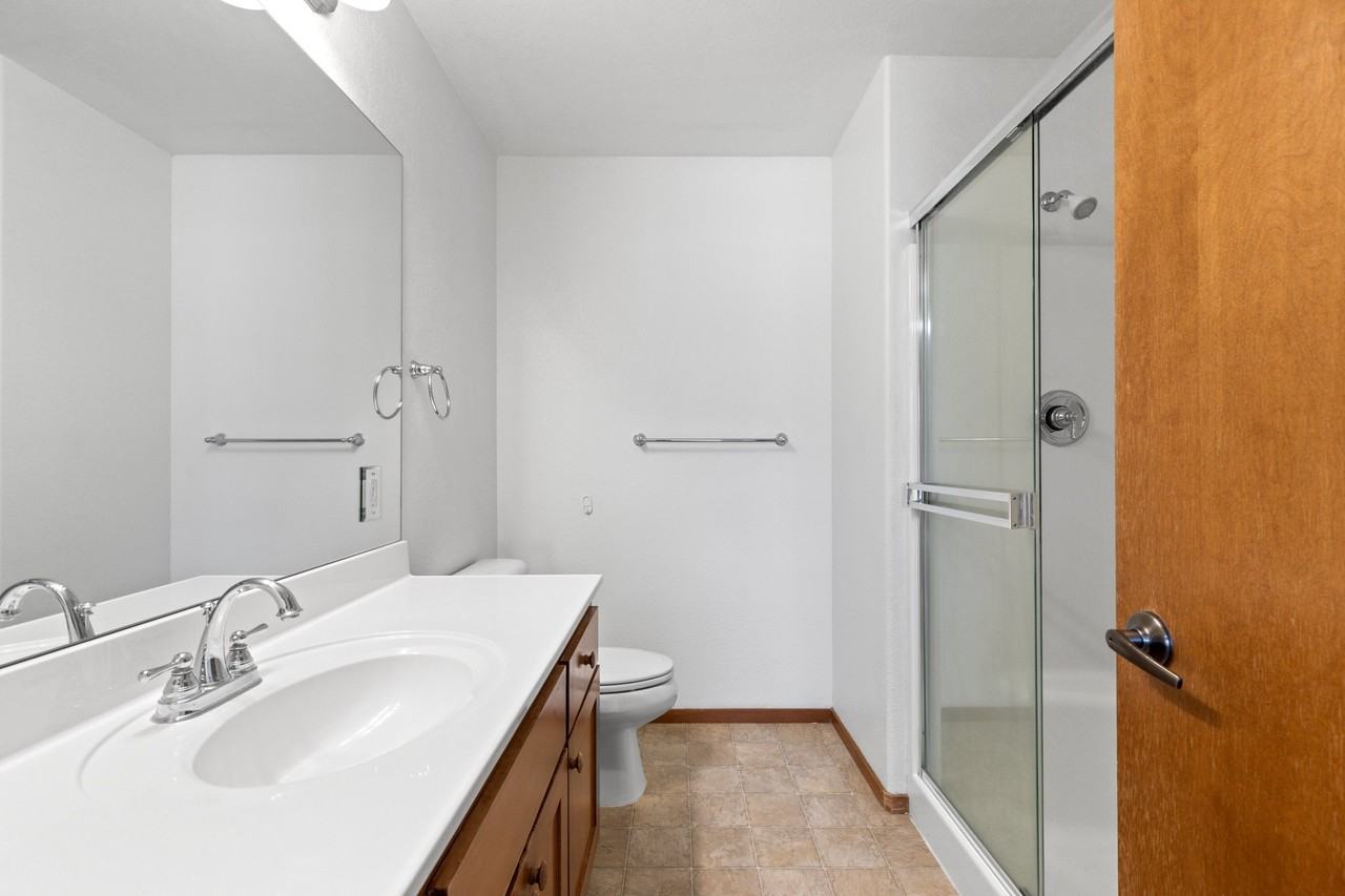 3126 Alameda St #105 - Photo 5 of 31