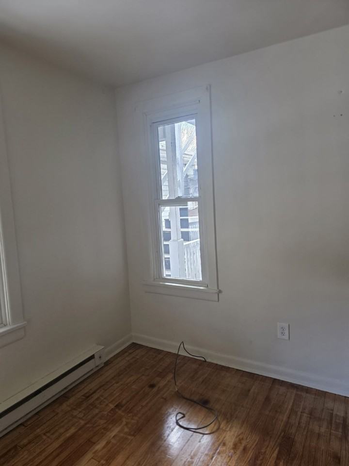 338-342, 340 APT #1 - Photo 3 of 5